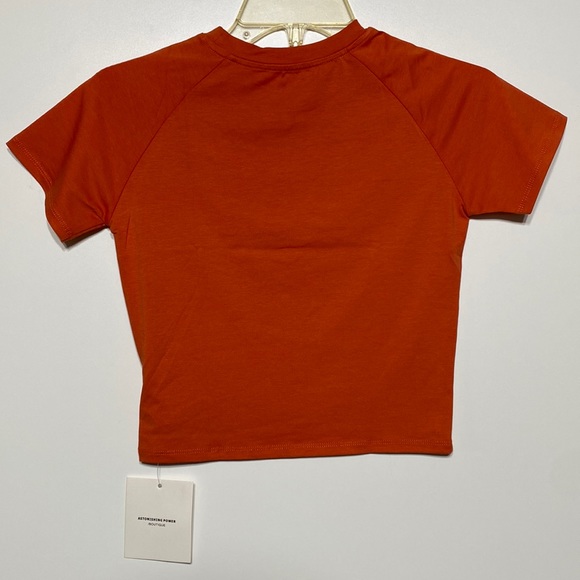 NWT Astonishing Power “Taurus” Crop Top - Picture 2 of 8